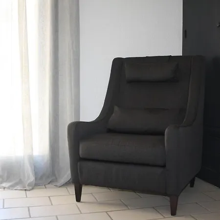 Villa *